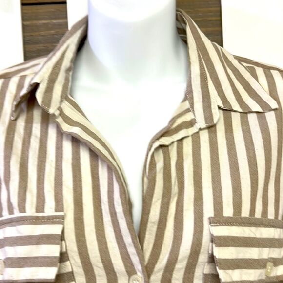 Flawless Women’s Button Down Tan and Cream Striped Ling Sleeve Shirt- Medium - Picture 2 of 6